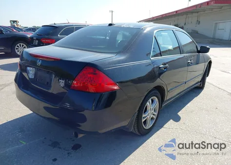 2006 Honda Accord 2.4 Ex z USA, uszkodzony, nr VIN 1HGCM56846A182916